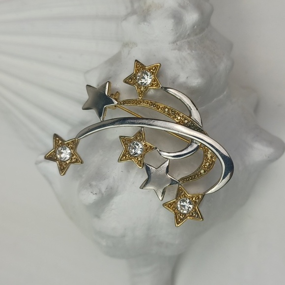 ♥️Bundle Only♥️♥️ Intriguing Gold Tone & Silver Brooch Trio - Picture 8 of 14